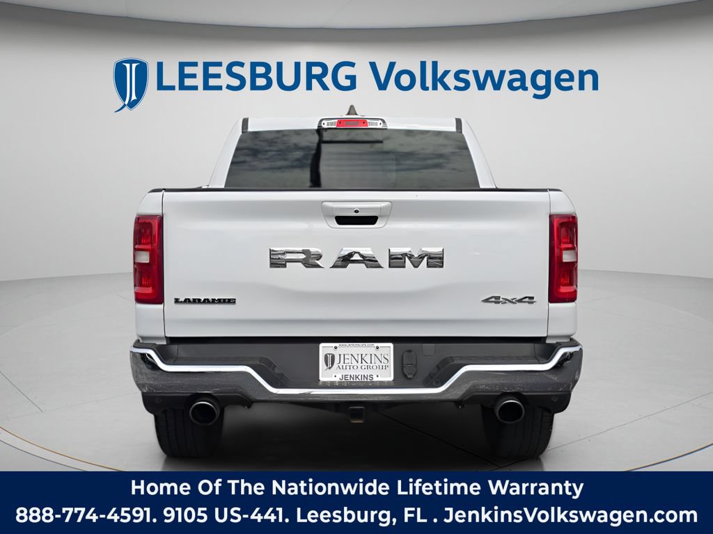 Used 2025 RAM 1500 Laramie AWD/4WD image 7