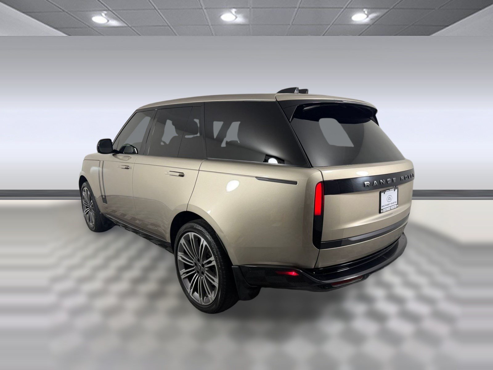 Used 2024 Land Rover Range Rover SE AWD/4WD image 3