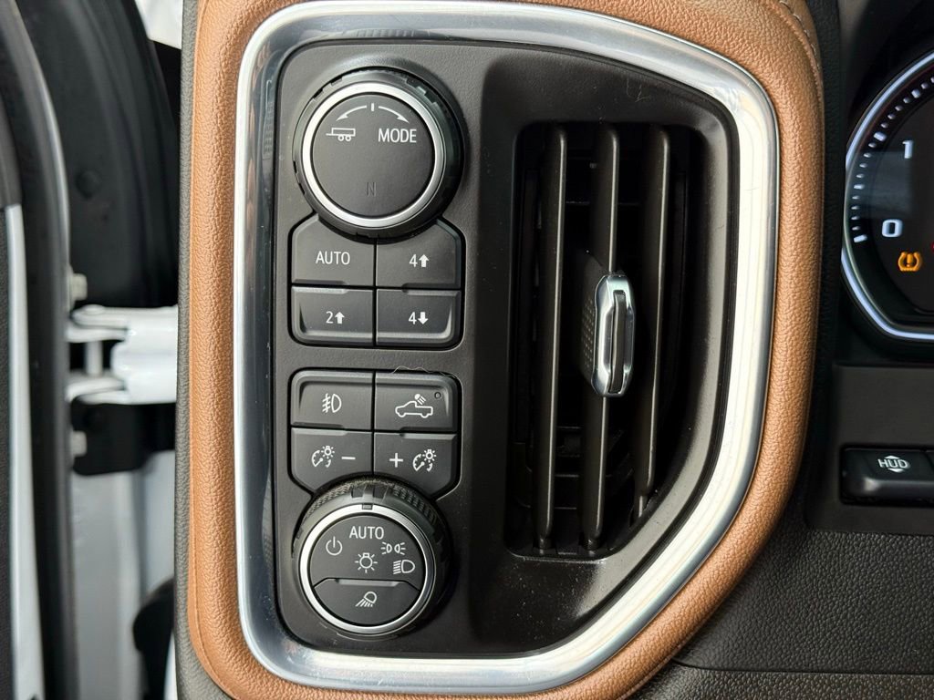 Used 2023 Chevrolet Silverado 3500 High Country w/ Z71 Off-Road Package image 35