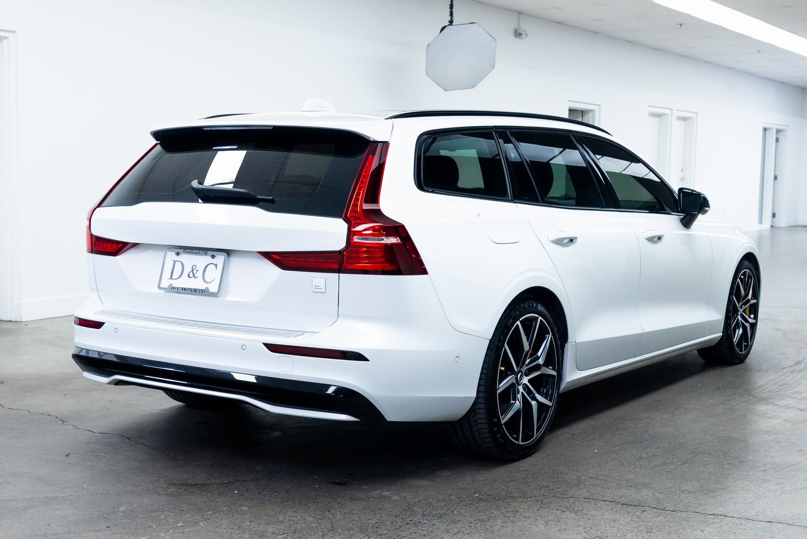 Used 2024 Volvo V60 T8 Polestar image 6