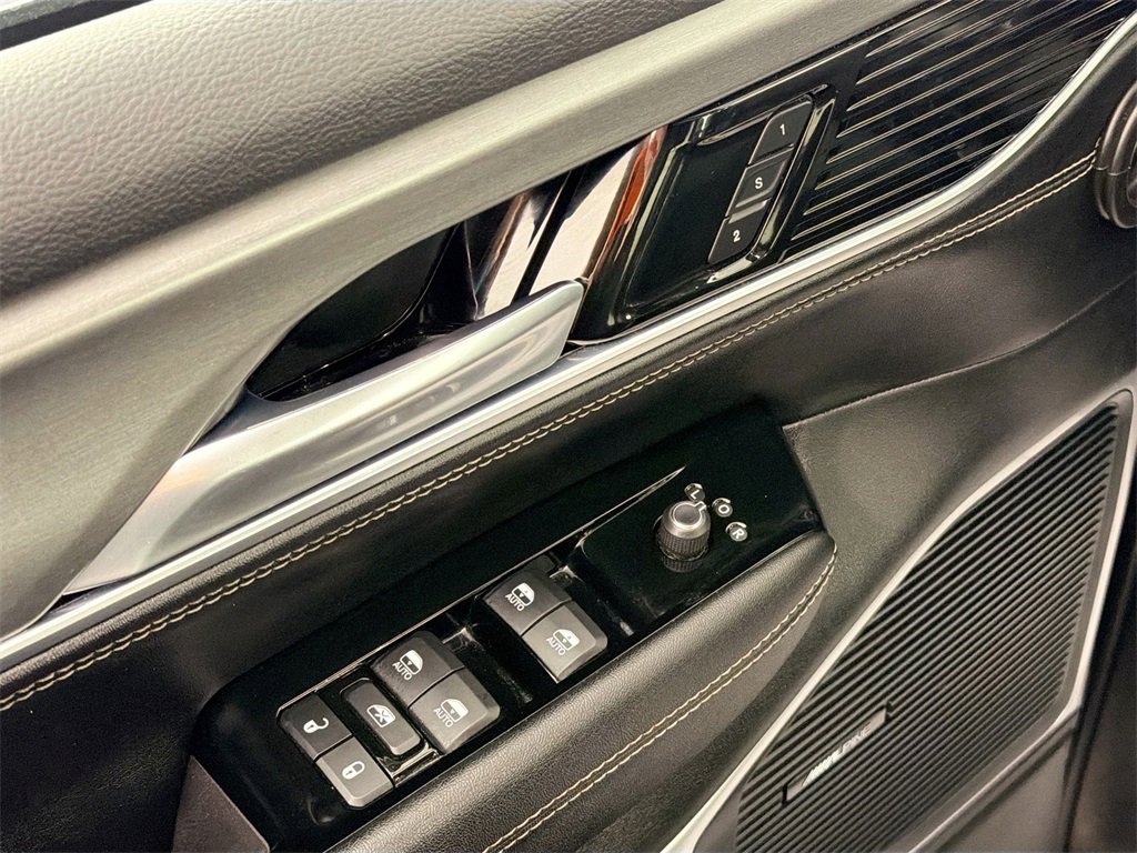 Used 2024 Jeep Wagoneer Series II image 18