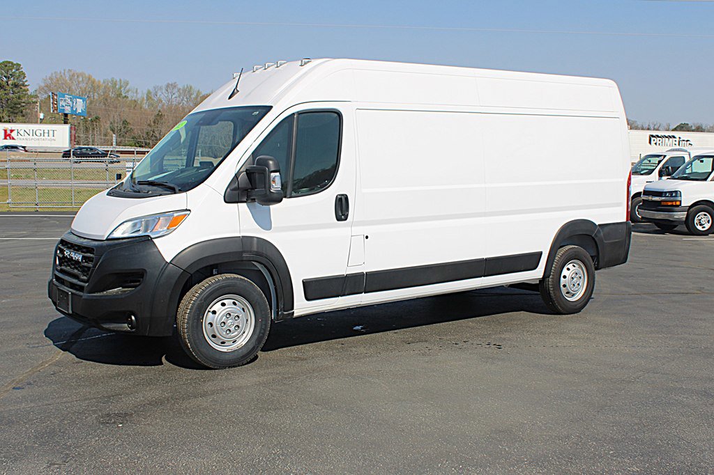 Used 2023 RAM ProMaster 2500 w/ Premium Convenience Group (B) image 3