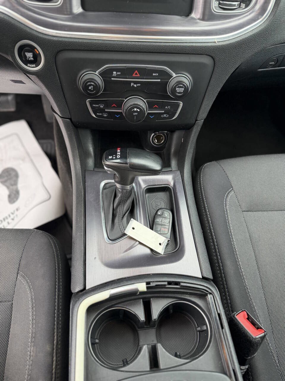 Used 2015 Dodge Charger SE w/ Popular Equipment Group RWD image 8