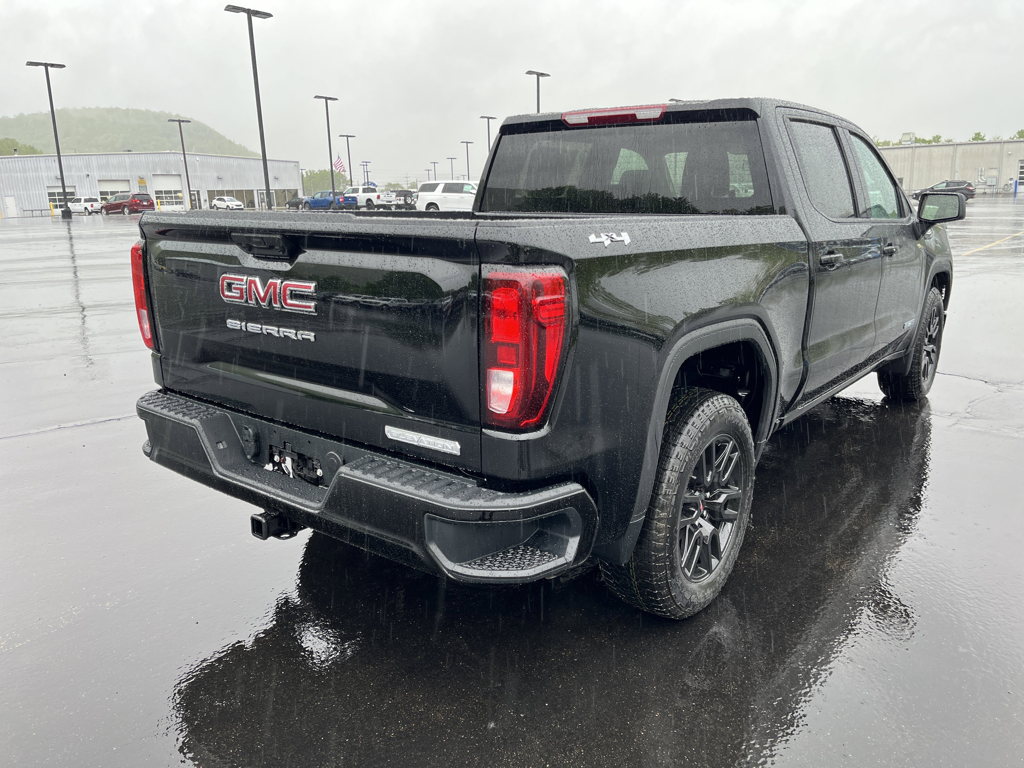 New 2026 GMC Sierra 1500 Elevation AWD/4WD image 7