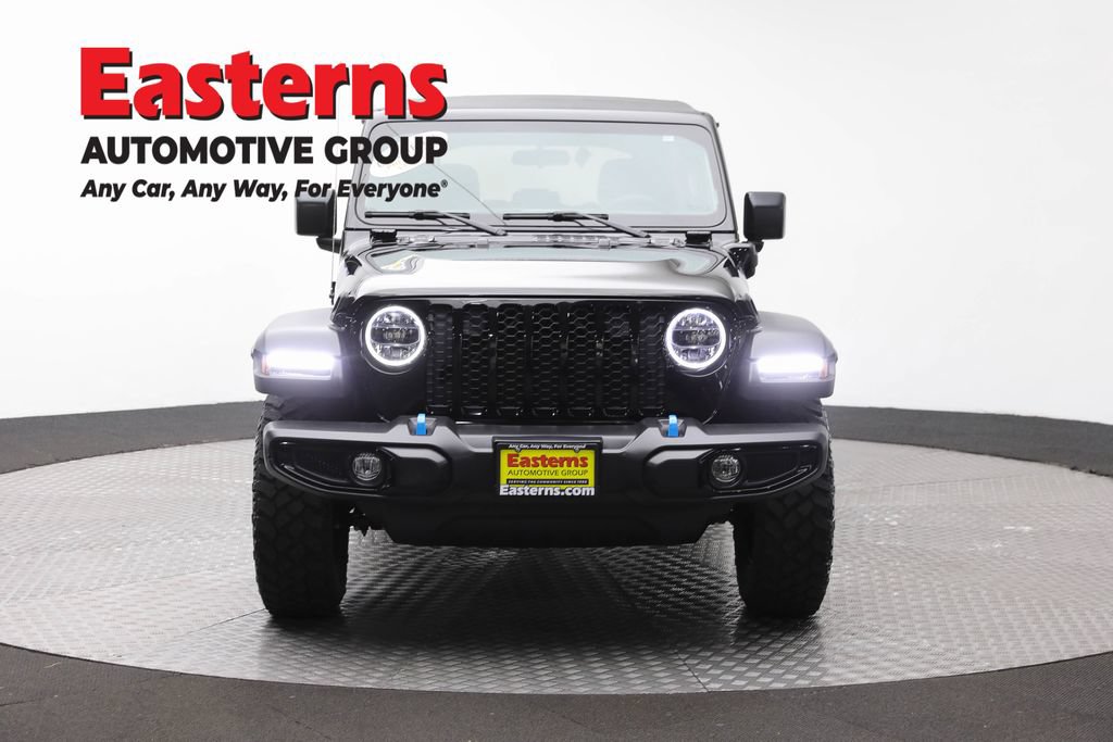 Used 2023 Jeep Wrangler Unlimited w/ Cold Weather Group AWD/4WD image 2