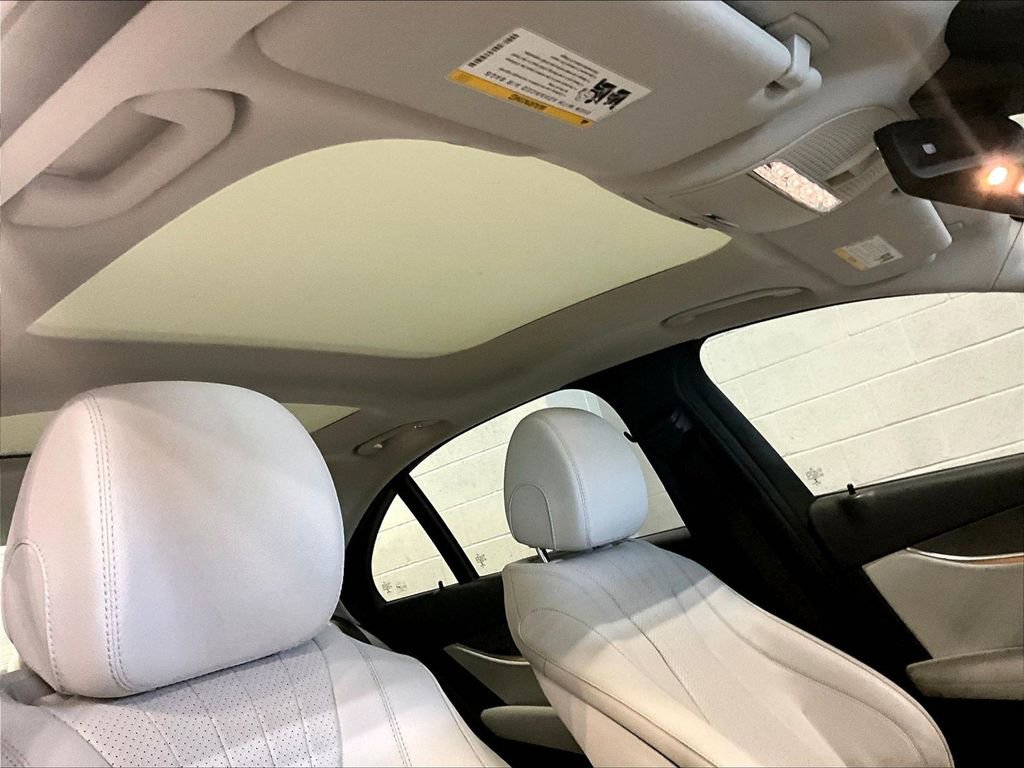 Used 2021 Mercedes-Benz E 350 4MATIC Sedan image 27