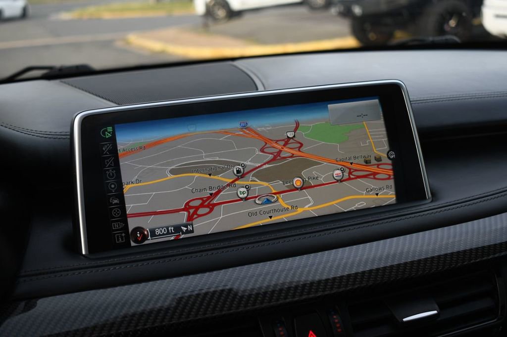 Used 2016 BMW X5 M image 32