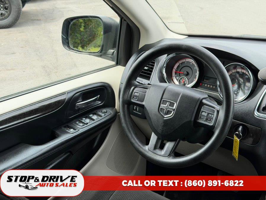 Used 2017 Dodge Grand Caravan SE w/ Power Window Group FWD image 13