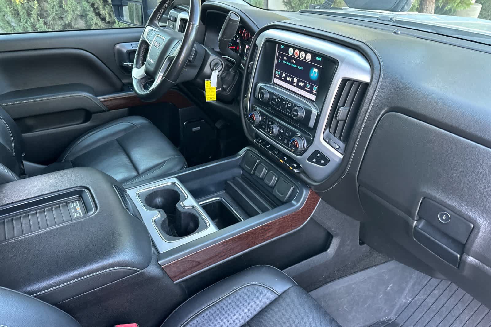 Used 2018 GMC Sierra 1500 SLT w/ SLT Premium Package AWD/4WD image 16
