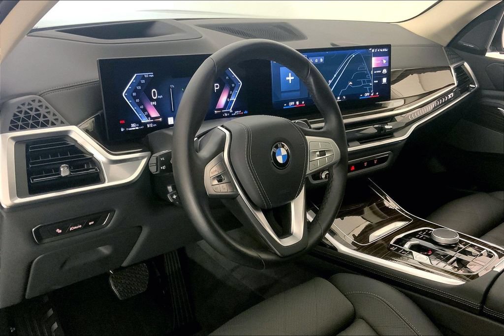 Certified 2026 BMW X7 xDrive40i AWD/4WD image 21