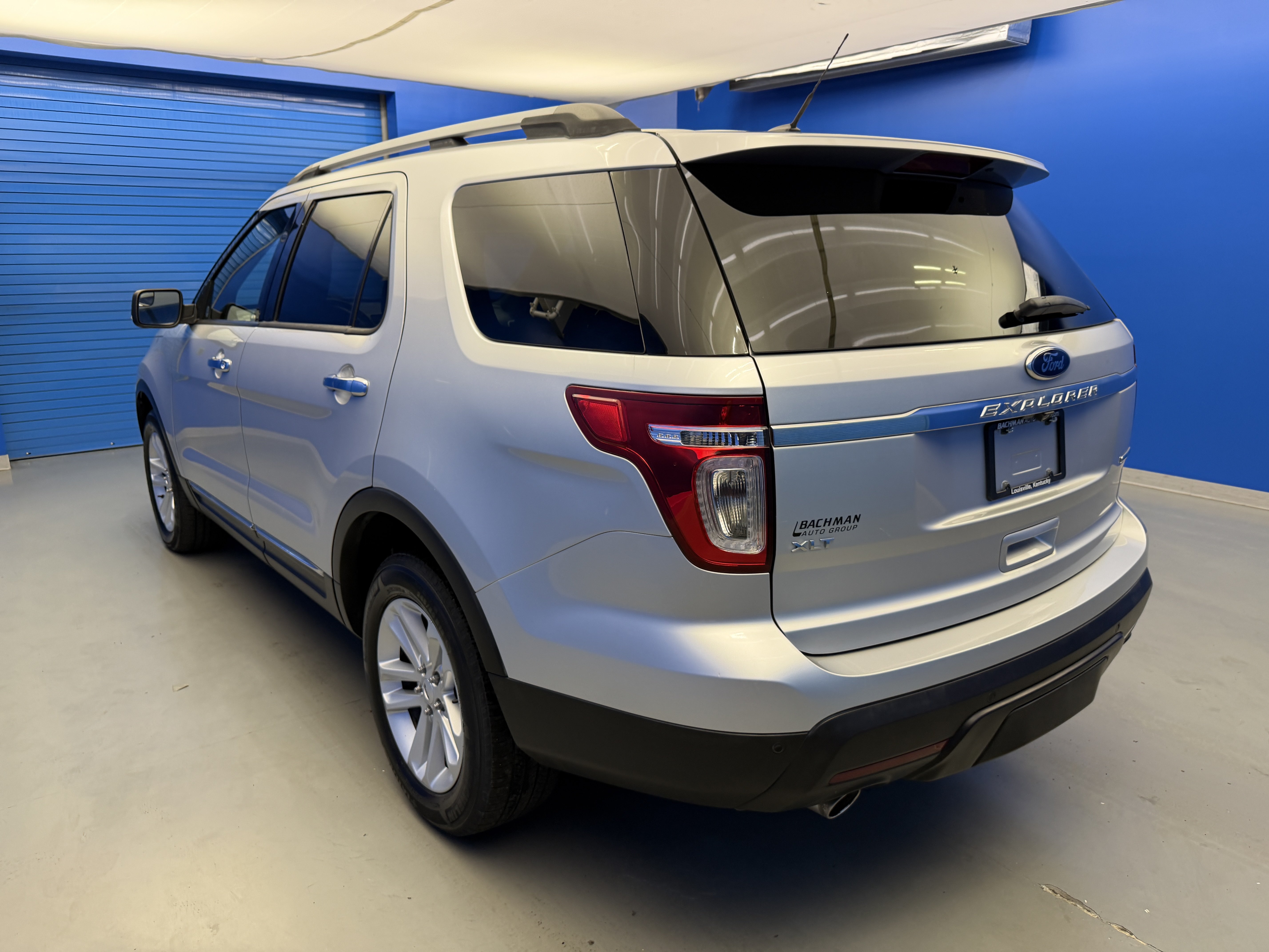 Used 2014 Ford Explorer XLT w/ Equipment Group 202A FWD image 5