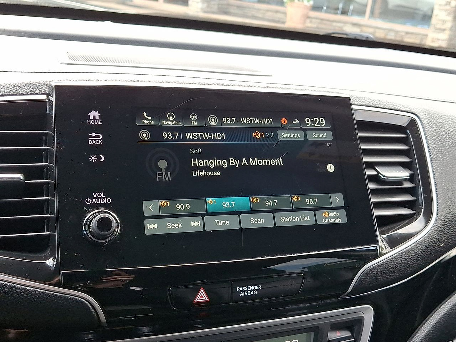 Used 2020 Honda Pilot Touring image 23