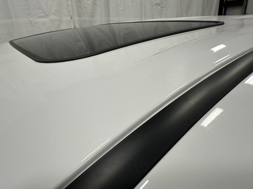 Used 2025 Toyota Sienna XSE image 45