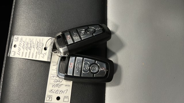 Used 2022 Ford Explorer XLT w/ Equipment Group 202A AWD/4WD image 20