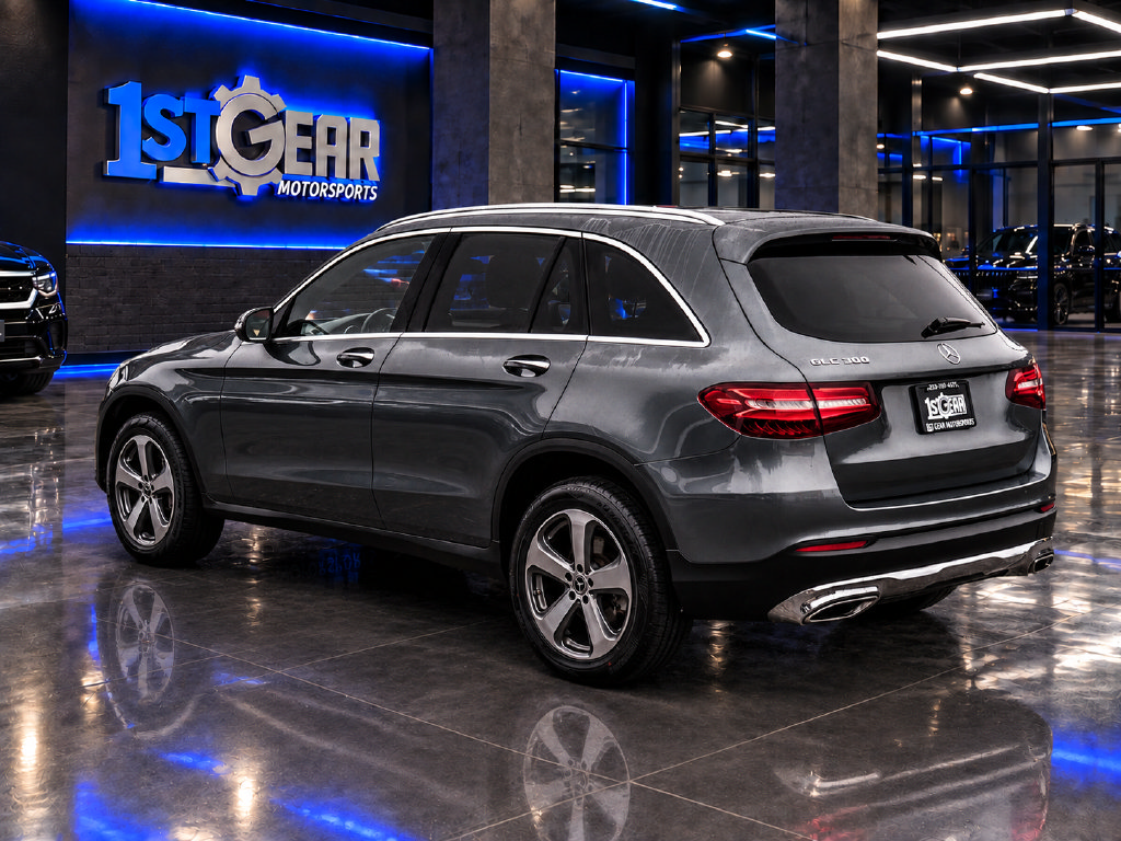 Used 2019 Mercedes-Benz GLC 300 4MATIC image 8