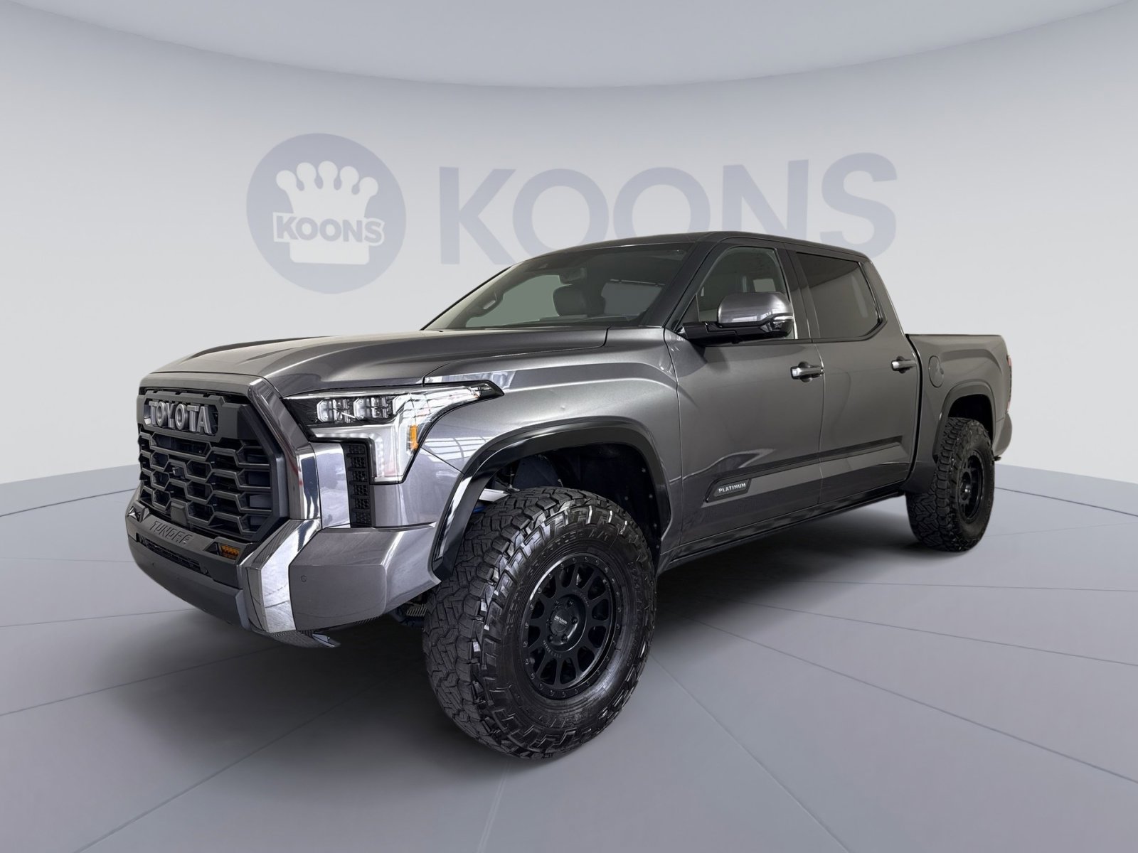 Used 2023 Toyota Tundra Platinum w/ Advanced Package AWD/4WD image 1