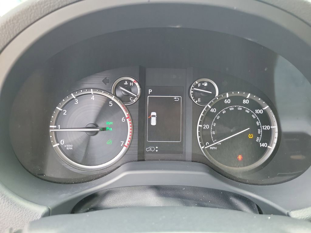 Used 2023 Lexus GX 460 Luxury w/ Accessory Package image 21