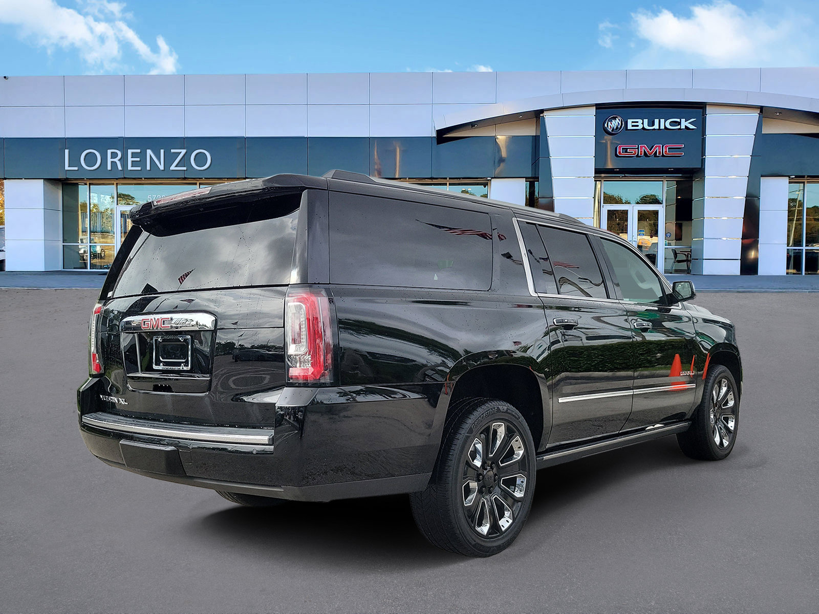 Used 2019 GMC Yukon XL Denali w/ Denali Ultimate Package RWD image 5