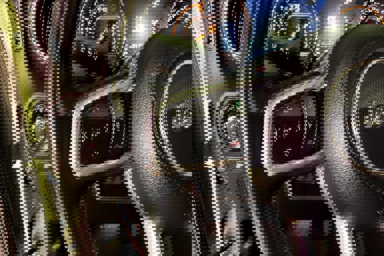 Used 2020 Jeep Gladiator Overland image 12