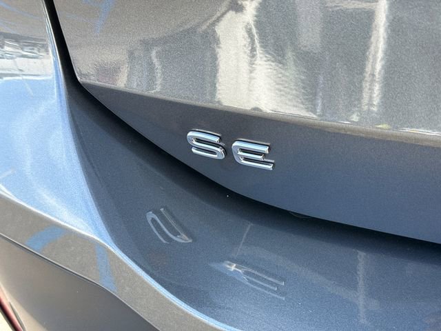 Used 2025 Volkswagen Tiguan SE image 9