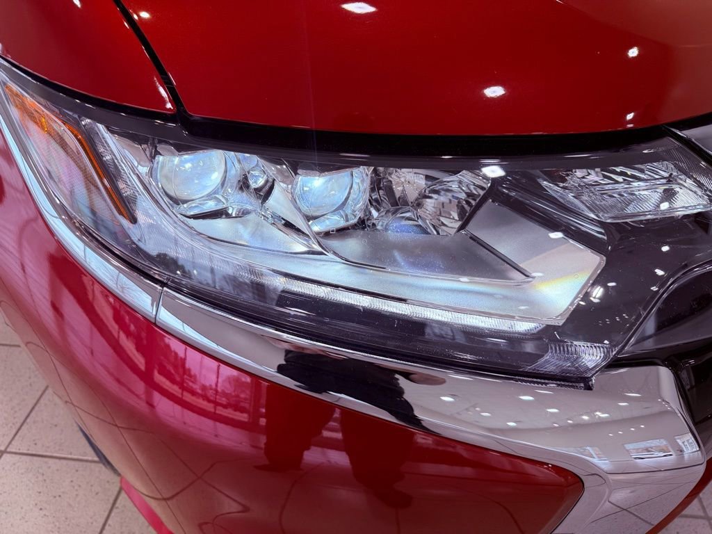 Used 2018 Mitsubishi Outlander GT image 18