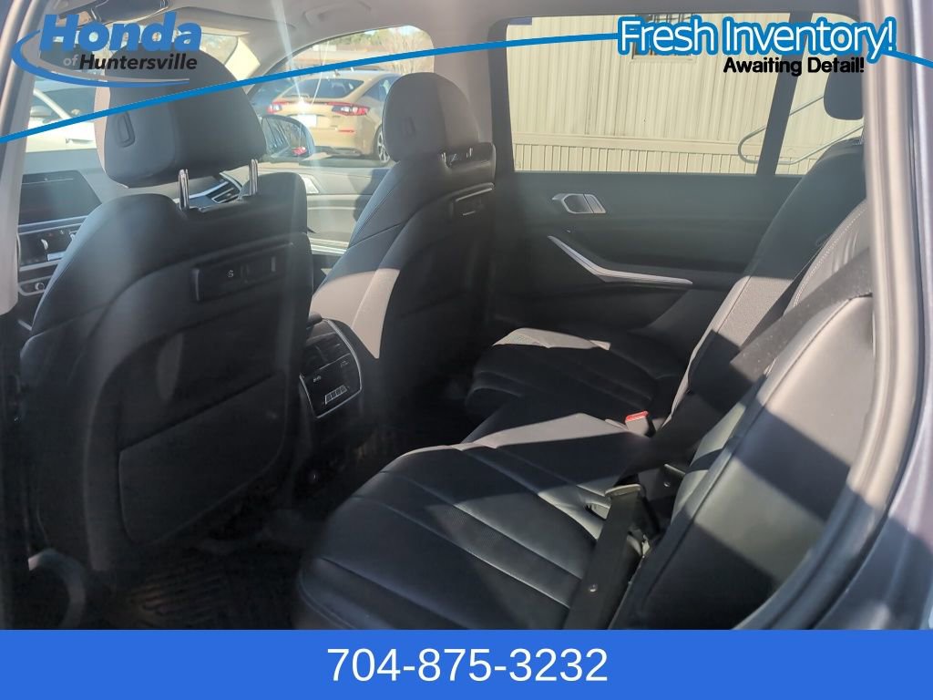 Used 2021 BMW X7 xDrive40i w/ Parking Assistance Package image 13