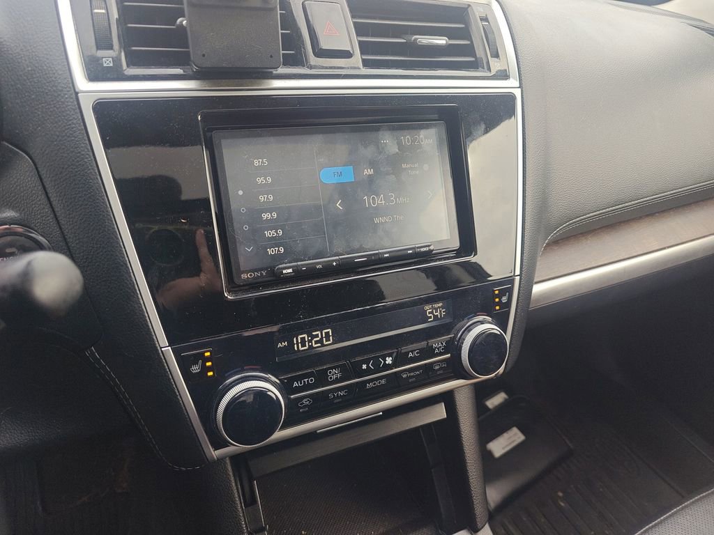 Used 2018 Subaru Outback 2.5i Limited image 11