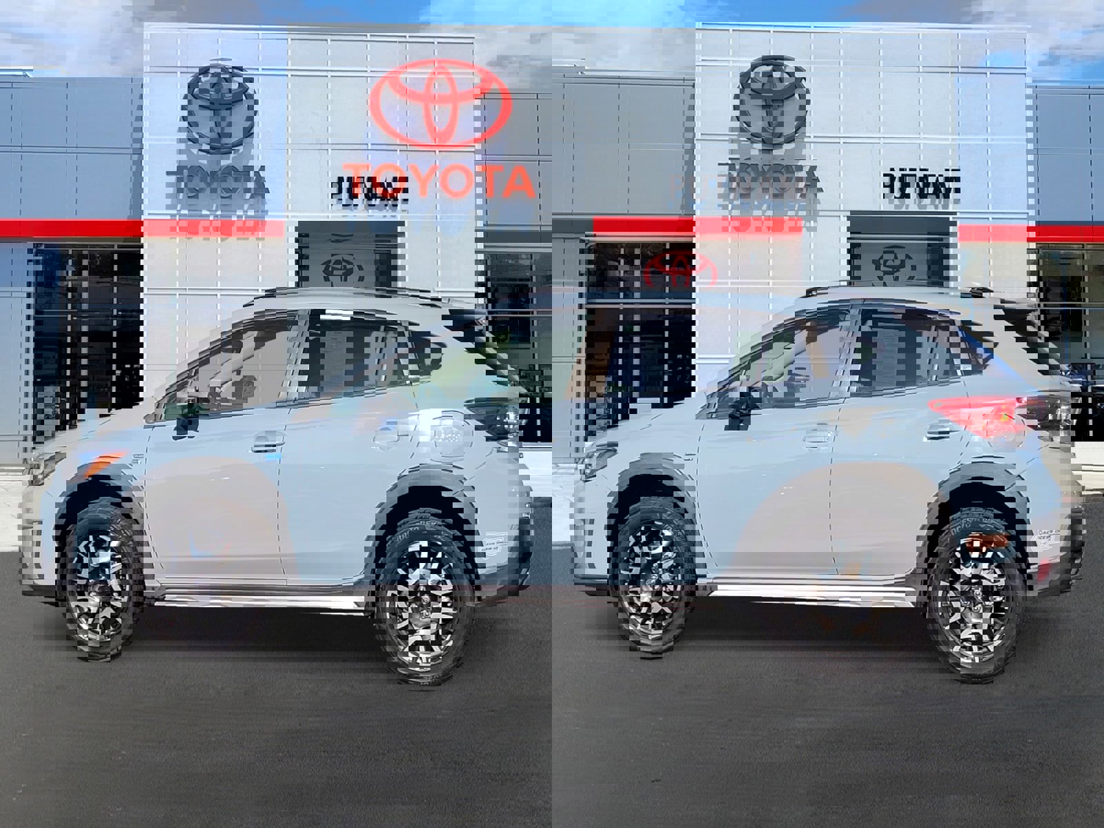 Used 2019 Subaru Crosstrek Hybrid w/ Moonroof Package w/Navigation image 7