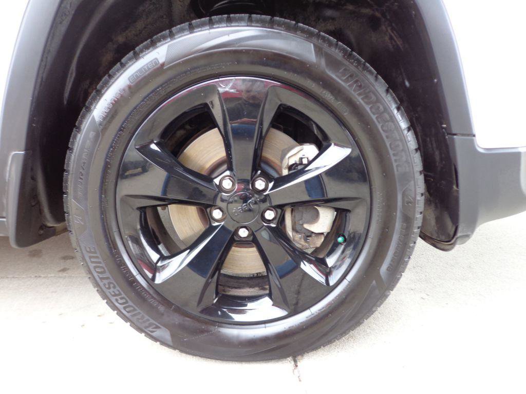 Used 2016 Jeep Cherokee High Altitude w/ Technology Group image 9