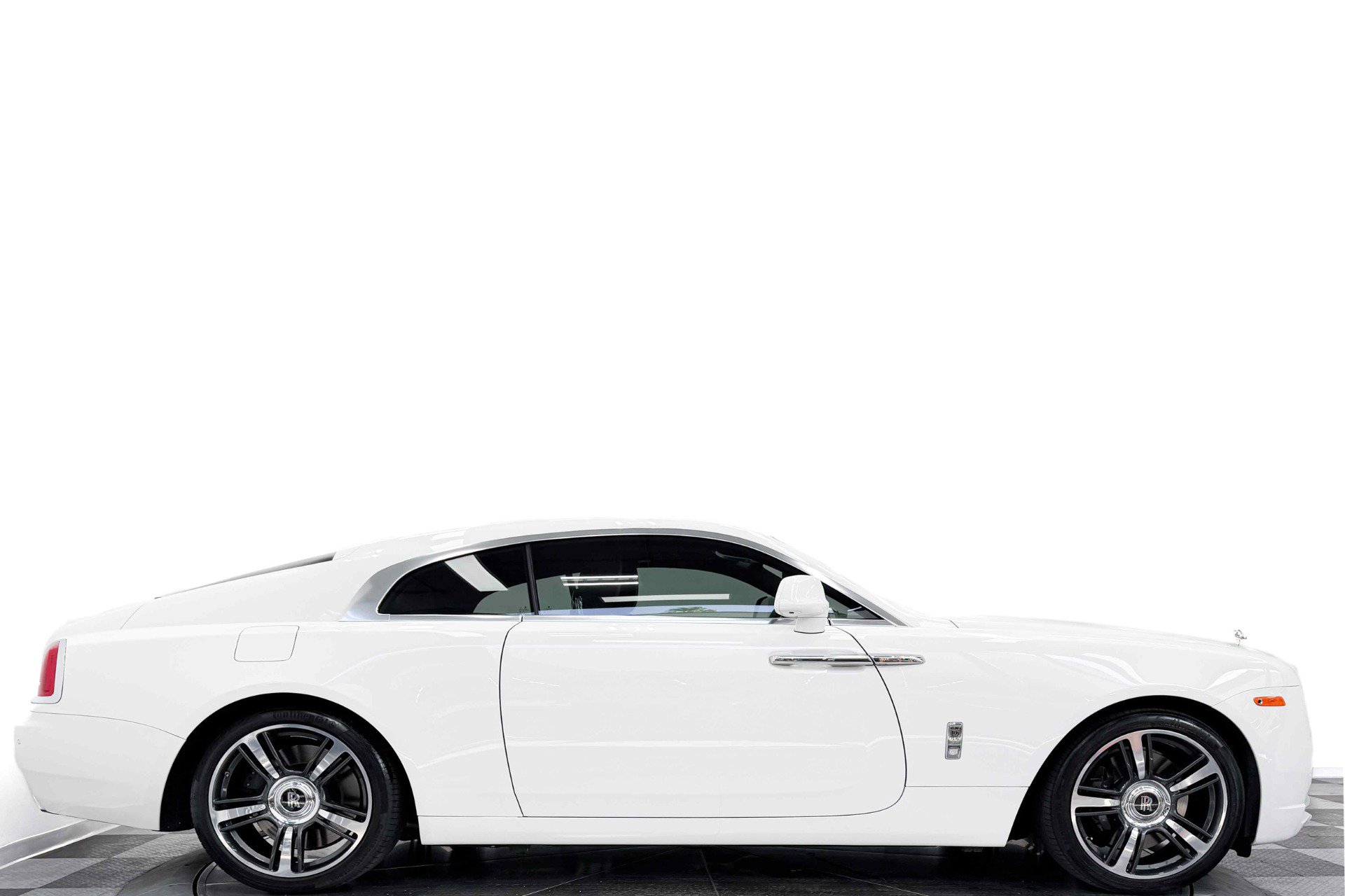 Used 2019 Rolls-Royce Wraith RWD image 2