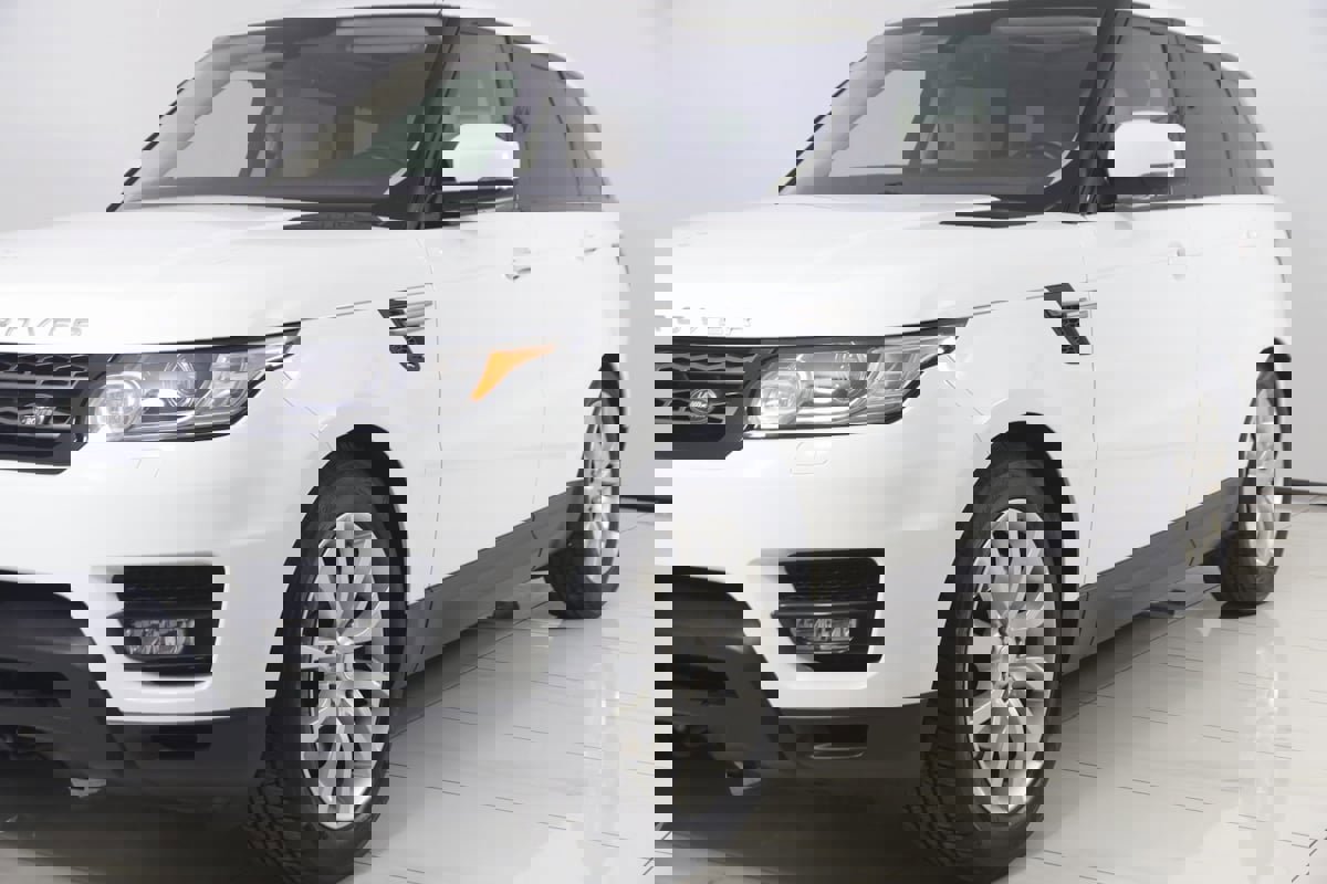 Used 2016 Land Rover Range Rover Sport SE image 52