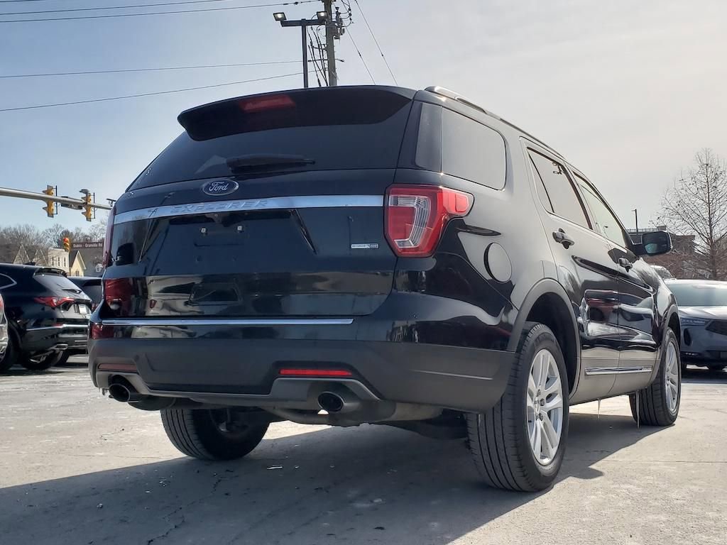 Used 2018 Ford Explorer XLT w/ Equipment Group 202A image 13