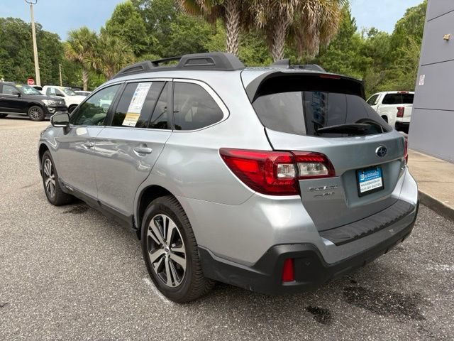 Used 2019 Subaru Outback 2.5i Limited AWD/4WD image 3