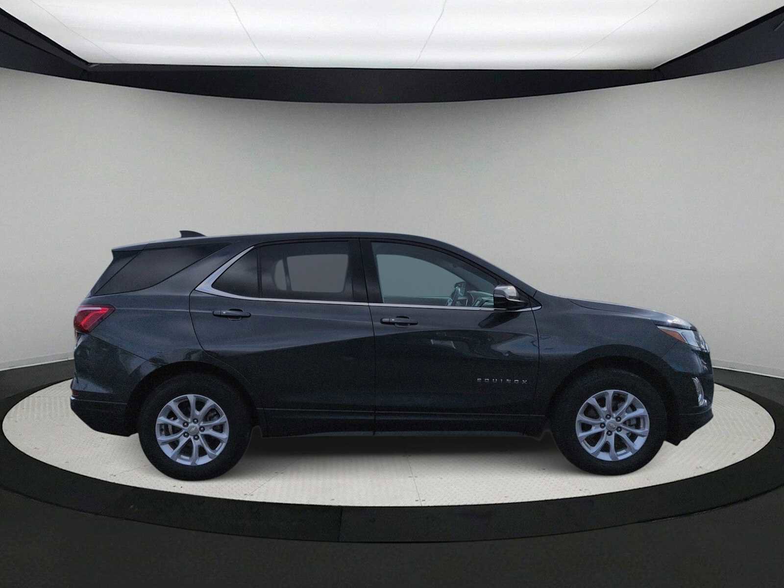 Used 2019 Chevrolet Equinox LT image 9