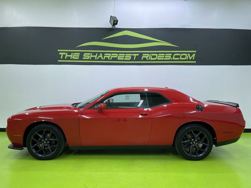 Used 2019 Dodge Challenger SXT w/ Blacktop Package image 6