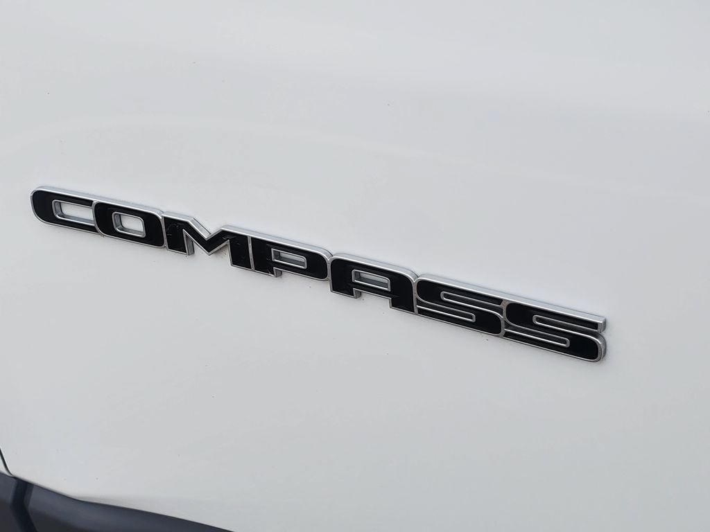 Used 2023 Jeep Compass Latitude AWD/4WD image 28