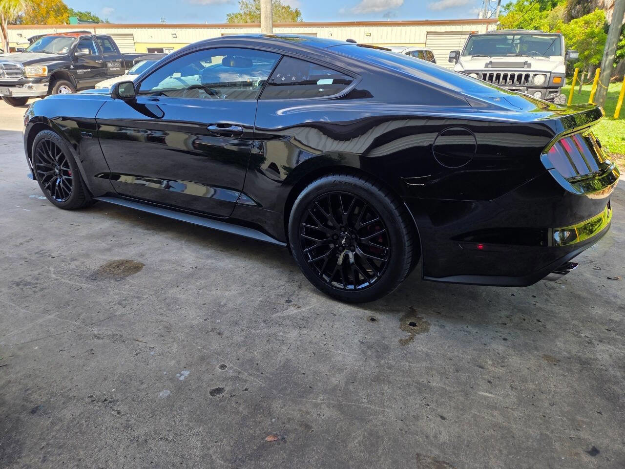 Used 2016 Ford Mustang GT Premium w/ GT Performance Package RWD image 4