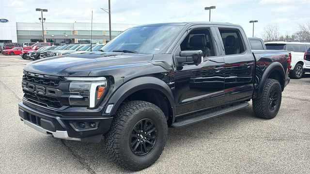 Used 2025 Ford F150 Raptor image 2