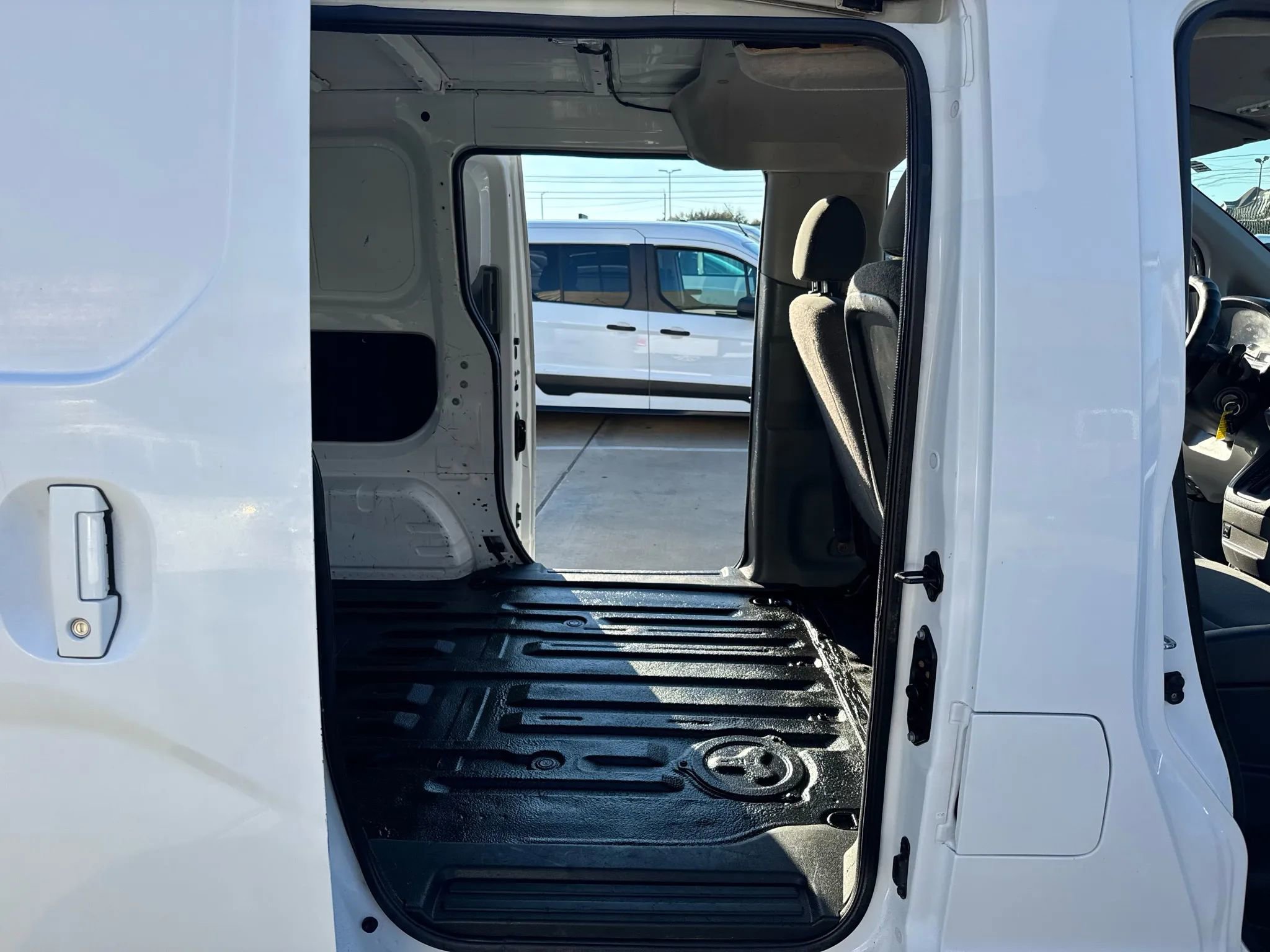 Used 2015 Chevrolet City Express LT w/ Technology Package FWD image 29