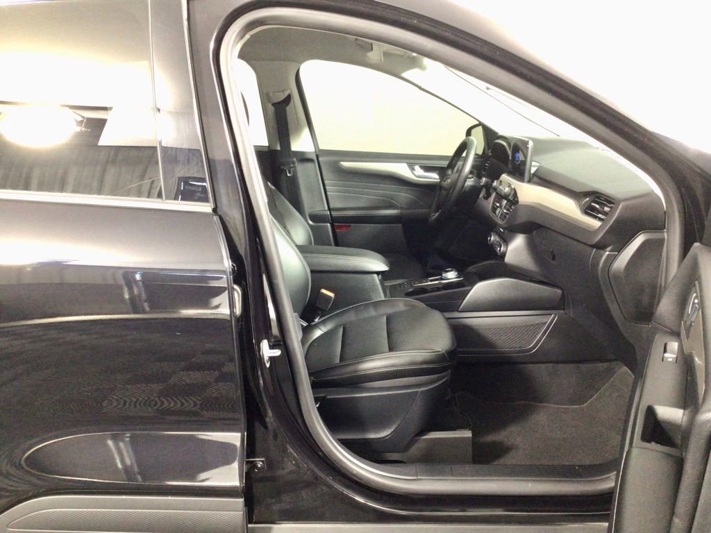 Used 2022 Ford Escape SEL w/ Technology Package image 35