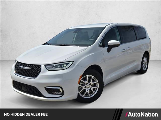 Used 2023 Chrysler Pacifica Touring-L