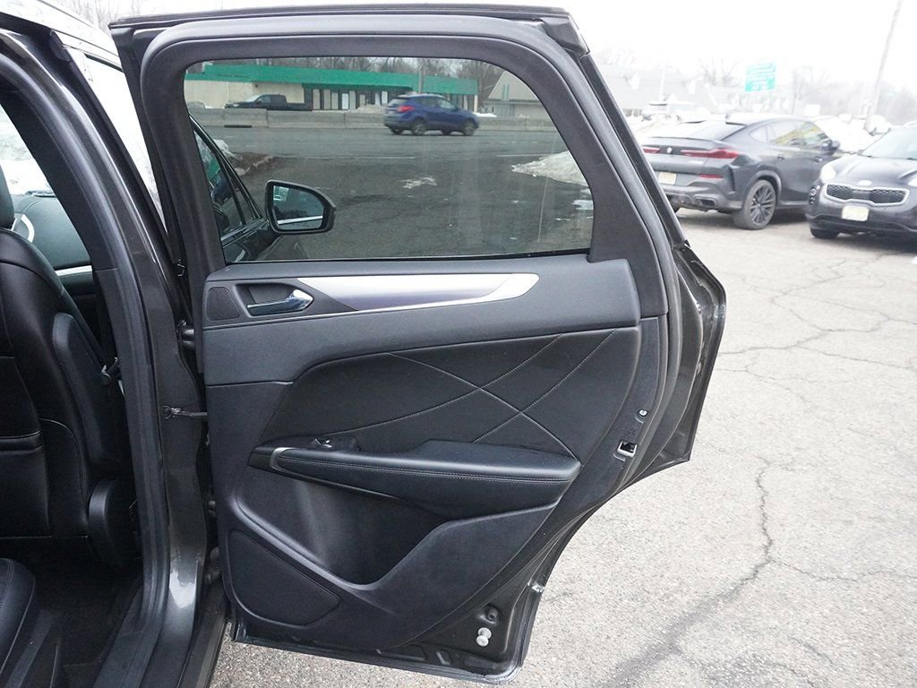 Used 2019 Lincoln MKC Reserve w/ MKC Climate Package AWD/4WD image 28