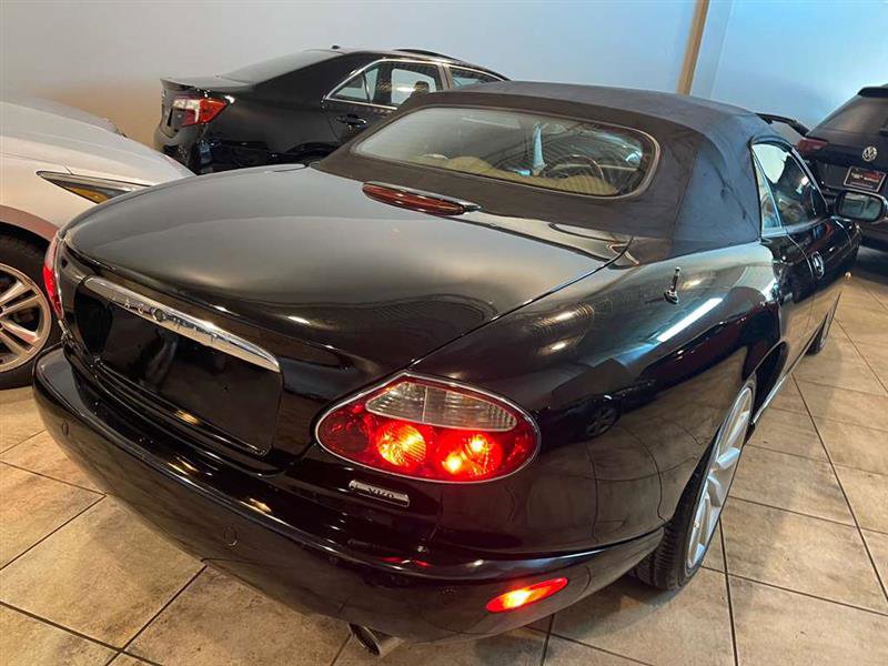 Used 2006 Jaguar XK8 Convertible image 62