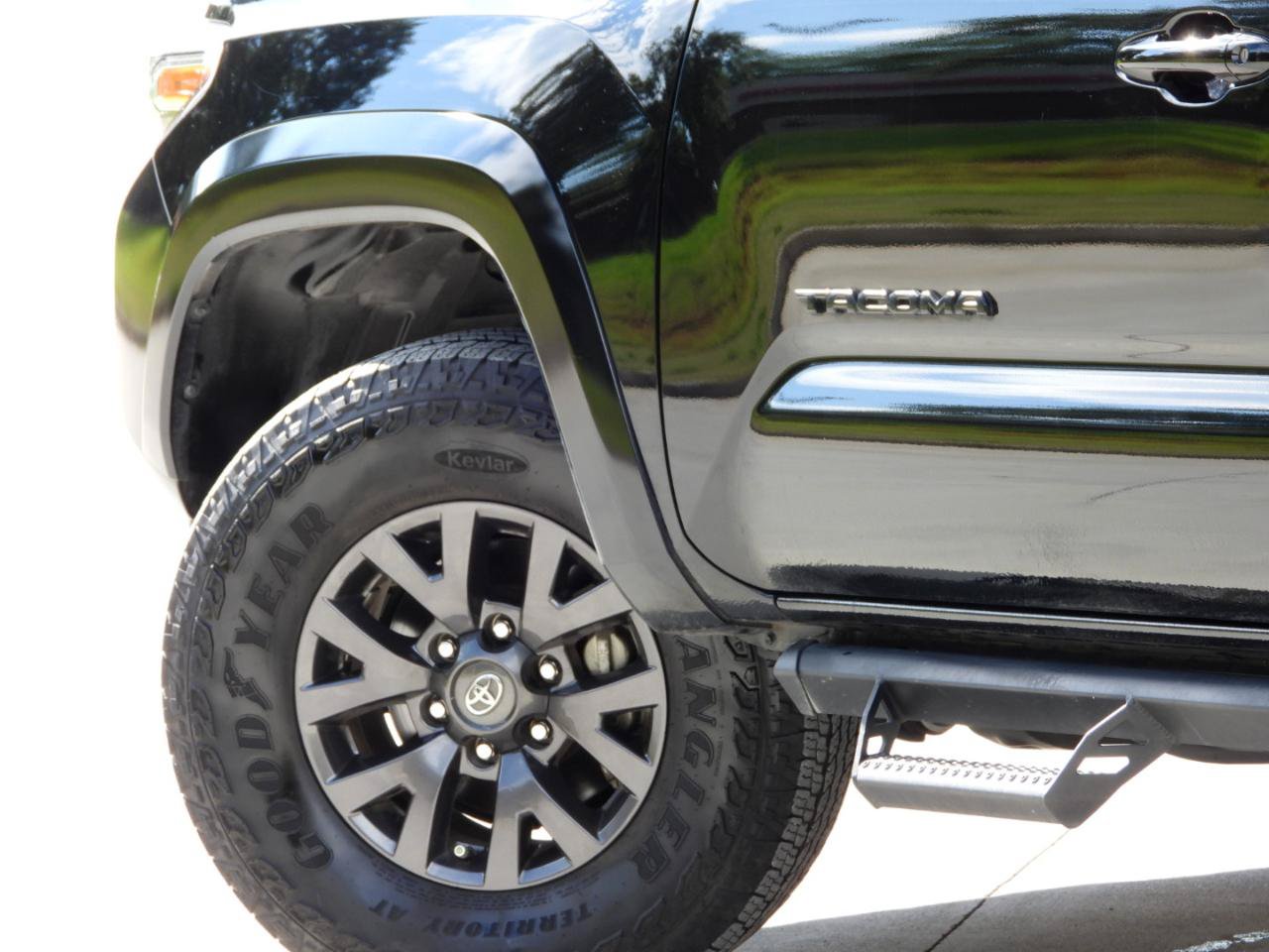 Used 2022 Toyota Tacoma SR5 RWD image 23