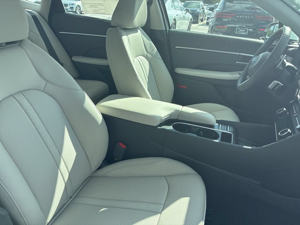 New 2026 Hyundai Sonata Limited FWD image 10