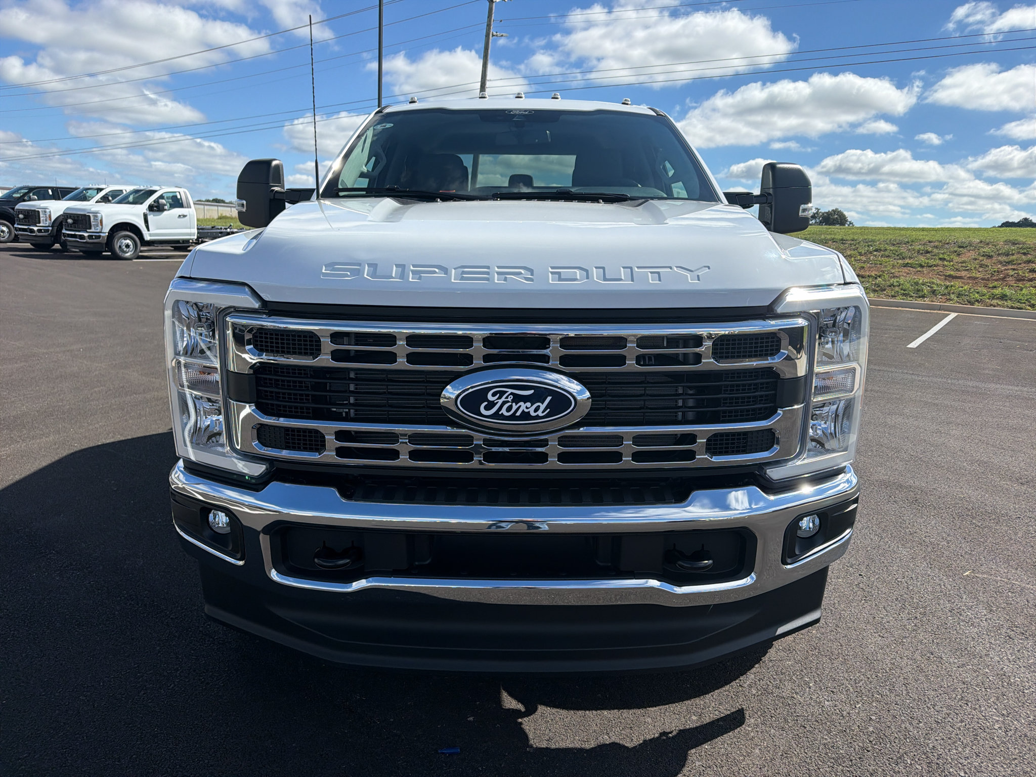 New 2027 Ford F250 XLT AWD/4WD image 2