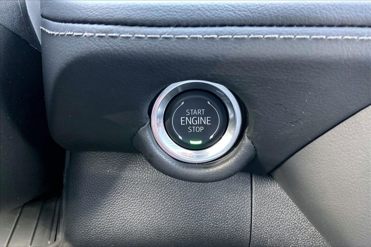 Used 2025 Chevrolet Tahoe LT image 29