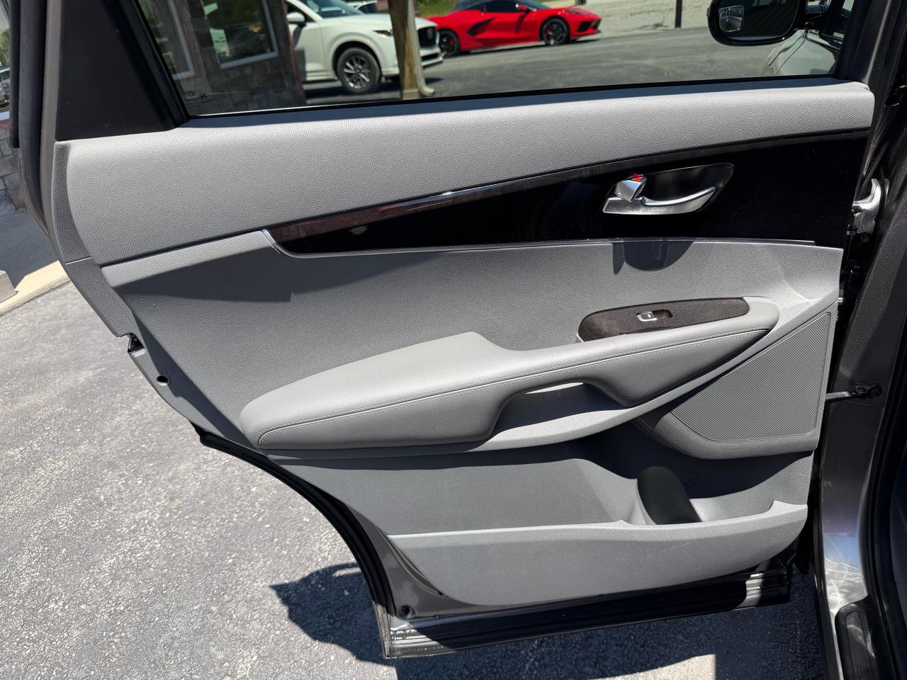 Used 2016 Kia Sorento EX AWD/4WD image 16