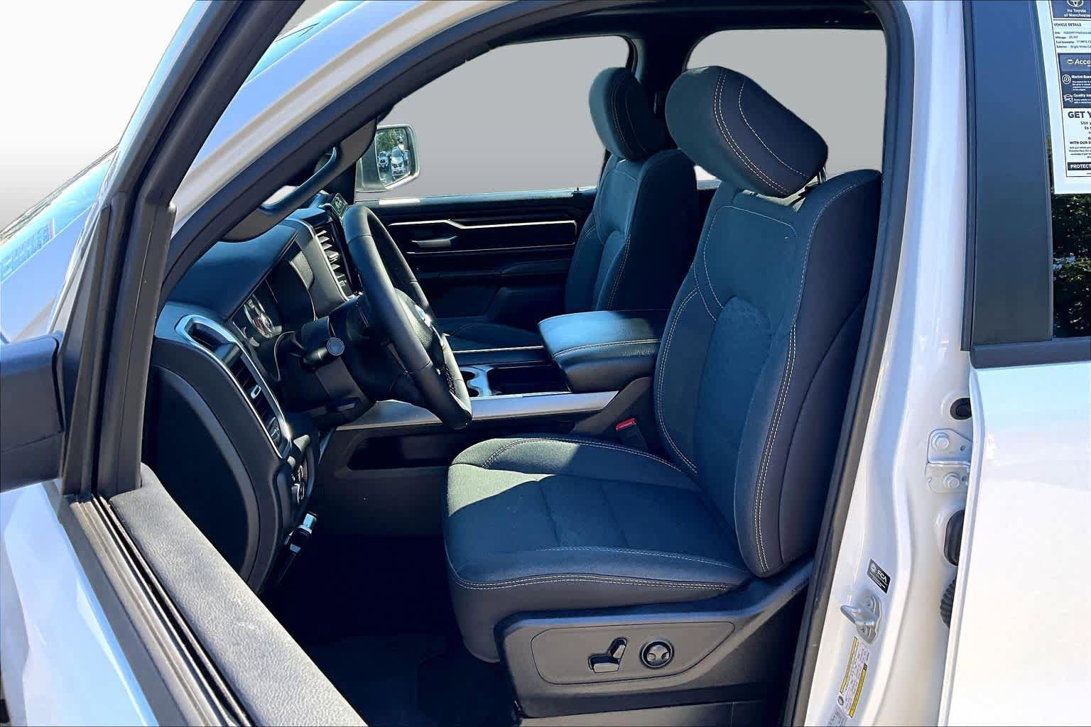 Used 2025 RAM 1500 Big Horn AWD/4WD image 9