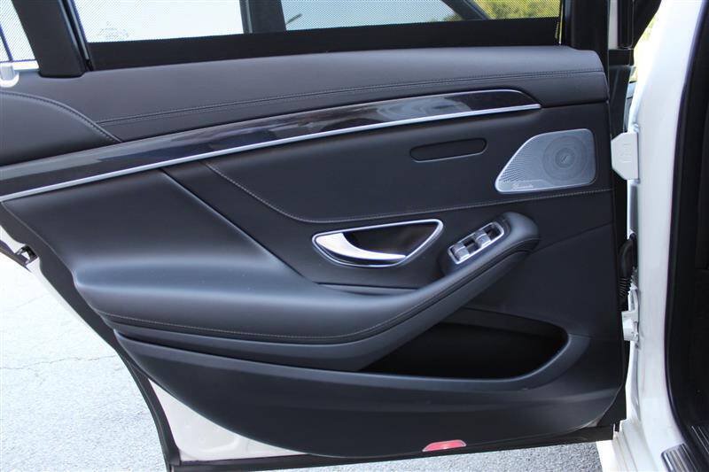 Used 2020 Mercedes-Benz S 450 Sedan image 24